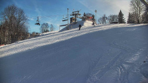 Skiareál Karolinka - Otočná kamera na sjezdovce - 12.1.2026 v 11:50 Skiareál Karolinka - Otočná kamera na sjezdovce - 12.1.2026 v 11:50