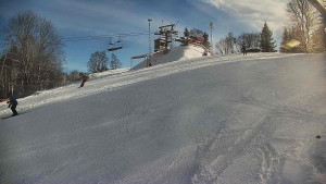 Skiareál Karolinka - Otočná kamera na sjezdovce - 12.1.2026 v 12:10 Skiareál Karolinka - Otočná kamera na sjezdovce - 12.1.2026 v 12:10