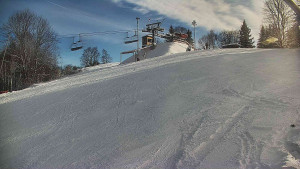 Skiareál Karolinka - Otočná kamera na sjezdovce - 12.1.2026 v 12:15 Skiareál Karolinka - Otočná kamera na sjezdovce - 12.1.2026 v 12:15