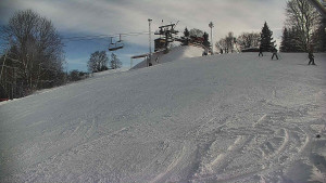 Skiareál Karolinka - Otočná kamera na sjezdovce - 12.1.2026 v 13:02 Skiareál Karolinka - Otočná kamera na sjezdovce - 12.1.2026 v 13:02