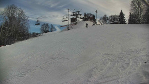 Skiareál Karolinka - Otočná kamera na sjezdovce - 12.1.2026 v 13:15 Skiareál Karolinka - Otočná kamera na sjezdovce - 12.1.2026 v 13:15