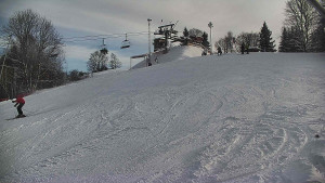 Skiareál Karolinka - Otočná kamera na sjezdovce - 12.1.2026 v 13:32 Skiareál Karolinka - Otočná kamera na sjezdovce - 12.1.2026 v 13:32