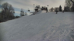 Skiareál Karolinka - Otočná kamera na sjezdovce - 12.1.2026 v 13:35 Skiareál Karolinka - Otočná kamera na sjezdovce - 12.1.2026 v 13:35