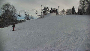 Skiareál Karolinka - Otočná kamera na sjezdovce - 12.1.2026 v 13:55 Skiareál Karolinka - Otočná kamera na sjezdovce - 12.1.2026 v 13:55