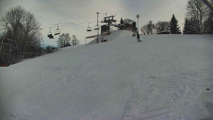 Skiareál Karolinka - Otočná kamera na sjezdovce - 12.1.2026 v 14:10 Skiareál Karolinka - Otočná kamera na sjezdovce - 12.1.2026 v 14:10