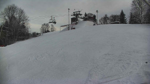 Skiareál Karolinka - Otočná kamera na sjezdovce - 12.1.2026 v 14:40 Skiareál Karolinka - Otočná kamera na sjezdovce - 12.1.2026 v 14:40