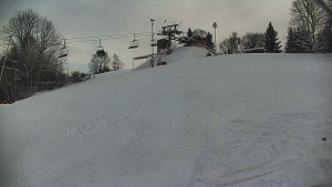 Skiareál Karolinka - Otočná kamera na sjezdovce - 12.1.2026 v 14:45 Skiareál Karolinka - Otočná kamera na sjezdovce - 12.1.2026 v 14:45