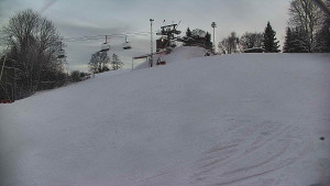 Skiareál Karolinka - Otočná kamera na sjezdovce - 12.1.2026 v 16:02 Skiareál Karolinka - Otočná kamera na sjezdovce - 12.1.2026 v 16:02