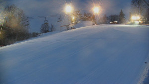 Skiareál Karolinka - Otočná kamera na sjezdovce - 12.1.2026 v 16:35 Skiareál Karolinka - Otočná kamera na sjezdovce - 12.1.2026 v 16:35