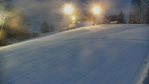 Skiareál Karolinka - Otočná kamera na sjezdovce - 12.1.2026 v 16:40 Skiareál Karolinka - Otočná kamera na sjezdovce - 12.1.2026 v 16:40