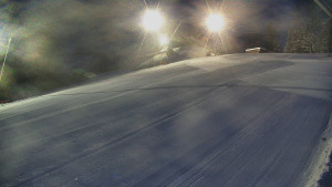 Skiareál Karolinka - Otočná kamera na sjezdovce - 12.1.2026 v 16:50 Skiareál Karolinka - Otočná kamera na sjezdovce - 12.1.2026 v 16:50