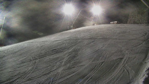 Skiareál Karolinka - Otočná kamera na sjezdovce - 12.1.2026 v 19:15 Skiareál Karolinka - Otočná kamera na sjezdovce - 12.1.2026 v 19:15