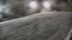 Skiareál Karolinka - Otočná kamera na sjezdovce - 12.1.2026 v 19:50 Skiareál Karolinka - Otočná kamera na sjezdovce - 12.1.2026 v 19:50