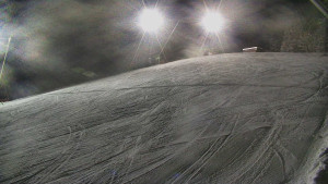 Skiareál Karolinka - Otočná kamera na sjezdovce - 12.1.2026 v 20:05 Skiareál Karolinka - Otočná kamera na sjezdovce - 12.1.2026 v 20:05