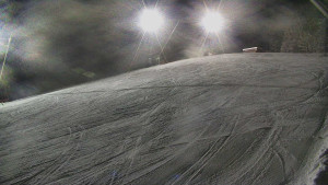 Skiareál Karolinka - Otočná kamera na sjezdovce - 12.1.2026 v 20:20 Skiareál Karolinka - Otočná kamera na sjezdovce - 12.1.2026 v 20:20