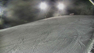 Skiareál Karolinka - Otočná kamera na sjezdovce - 12.1.2026 v 21:02 Skiareál Karolinka - Otočná kamera na sjezdovce - 12.1.2026 v 21:02