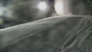 Skiareál Karolinka - Otočná kamera na sjezdovce - 12.1.2026 v 21:40 Skiareál Karolinka - Otočná kamera na sjezdovce - 12.1.2026 v 21:40