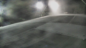 Skiareál Karolinka - Otočná kamera na sjezdovce - 12.1.2026 v 22:32 Skiareál Karolinka - Otočná kamera na sjezdovce - 12.1.2026 v 22:32