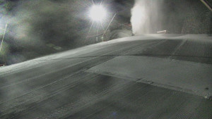 Skiareál Karolinka - Otočná kamera na sjezdovce - 12.1.2026 v 22:45 Skiareál Karolinka - Otočná kamera na sjezdovce - 12.1.2026 v 22:45