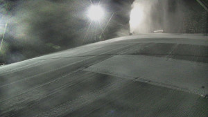 Skiareál Karolinka - Otočná kamera na sjezdovce - 12.1.2026 v 23:02 Skiareál Karolinka - Otočná kamera na sjezdovce - 12.1.2026 v 23:02