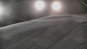 Skiareál Karolinka - Otočná kamera na sjezdovce - 22.2.2026 v 00:35 Skiareál Karolinka - Otočná kamera na sjezdovce - 22.2.2026 v 00:35