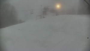 Skiareál Karolinka - Otočná kamera na sjezdovce - 22.2.2026 v 06:45 Skiareál Karolinka - Otočná kamera na sjezdovce - 22.2.2026 v 06:45