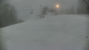 Skiareál Karolinka - Otočná kamera na sjezdovce - 22.2.2026 v 07:10 Skiareál Karolinka - Otočná kamera na sjezdovce - 22.2.2026 v 07:10