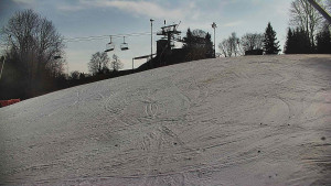 Skiareál Karolinka - Otočná kamera na sjezdovce - 10.3.2026 v 11:32 Skiareál Karolinka - Otočná kamera na sjezdovce - 10.3.2026 v 11:32