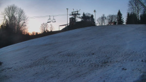 Skiareál Karolinka - Otočná kamera na sjezdovce - 19.3.2026 v 05:25 Skiareál Karolinka - Otočná kamera na sjezdovce - 19.3.2026 v 05:25