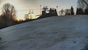 Skiareál Karolinka - Otočná kamera na sjezdovce - 19.3.2026 v 06:05 Skiareál Karolinka - Otočná kamera na sjezdovce - 19.3.2026 v 06:05