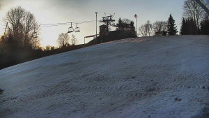 Skiareál Karolinka - Otočná kamera na sjezdovce - 19.3.2026 v 06:32 Skiareál Karolinka - Otočná kamera na sjezdovce - 19.3.2026 v 06:32