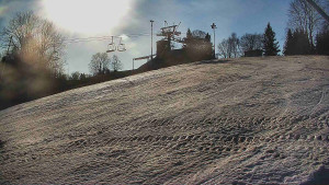 Skiareál Karolinka - Otočná kamera na sjezdovce - 19.3.2026 v 08:10 Skiareál Karolinka - Otočná kamera na sjezdovce - 19.3.2026 v 08:10