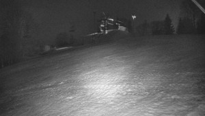 Skiareál Karolinka - Otočná kamera na sjezdovce - 19.3.2026 v 18:55 Skiareál Karolinka - Otočná kamera na sjezdovce - 19.3.2026 v 18:55