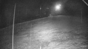 Skiareál Karolinka - Otočná kamera na sjezdovce - 26.3.2026 v 00:05 Skiareál Karolinka - Otočná kamera na sjezdovce - 26.3.2026 v 00:05