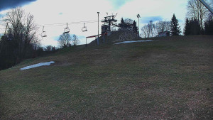 Skiareál Karolinka - Otočná kamera na sjezdovce - 14.4.2026 v 05:55 Skiareál Karolinka - Otočná kamera na sjezdovce - 14.4.2026 v 05:55