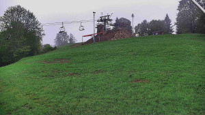 Skiareál Karolinka - Otočná kamera na sjezdovce - 18.5.2026 v 06:31 Skiareál Karolinka - Otočná kamera na sjezdovce - 18.5.2026 v 06:31