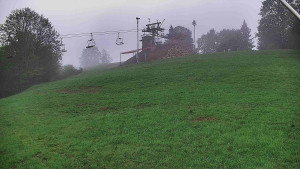 Skiareál Karolinka - Otočná kamera na sjezdovce - 18.5.2026 v 07:05 Skiareál Karolinka - Otočná kamera na sjezdovce - 18.5.2026 v 07:05