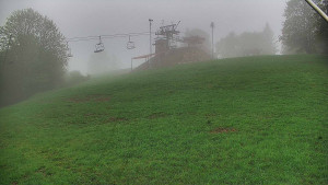 Skiareál Karolinka - Otočná kamera na sjezdovce - 18.5.2026 v 07:31 Skiareál Karolinka - Otočná kamera na sjezdovce - 18.5.2026 v 07:31