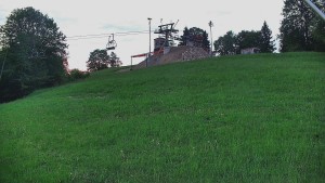 Skiareál Karolinka - Otočná kamera na sjezdovce - 30.5.2026 v 04:40 Skiareál Karolinka - Otočná kamera na sjezdovce - 30.5.2026 v 04:40
