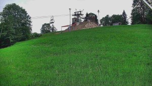 Skiareál Karolinka - Otočná kamera na sjezdovce - 30.5.2026 v 07:35 Skiareál Karolinka - Otočná kamera na sjezdovce - 30.5.2026 v 07:35