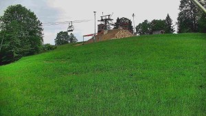 Skiareál Karolinka - Otočná kamera na sjezdovce - 30.5.2026 v 08:25 Skiareál Karolinka - Otočná kamera na sjezdovce - 30.5.2026 v 08:25