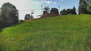 Skiareál Karolinka - Otočná kamera na sjezdovce - 9.6.2026 v 08:15 Skiareál Karolinka - Otočná kamera na sjezdovce - 9.6.2026 v 08:15