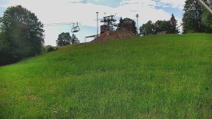 Skiareál Karolinka - Otočná kamera na sjezdovce - 9.6.2026 v 08:45 Skiareál Karolinka - Otočná kamera na sjezdovce - 9.6.2026 v 08:45