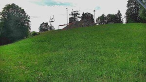 Skiareál Karolinka - Otočná kamera na sjezdovce - 9.6.2026 v 10:10 Skiareál Karolinka - Otočná kamera na sjezdovce - 9.6.2026 v 10:10