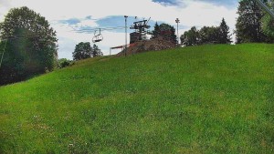 Skiareál Karolinka - Otočná kamera na sjezdovce - 9.6.2026 v 10:31 Skiareál Karolinka - Otočná kamera na sjezdovce - 9.6.2026 v 10:31