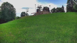 Skiareál Karolinka - Otočná kamera na sjezdovce - 9.6.2026 v 10:40 Skiareál Karolinka - Otočná kamera na sjezdovce - 9.6.2026 v 10:40