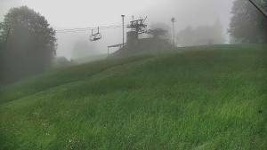 Skiareál Karolinka - Otočná kamera na sjezdovce - 12.6.2026 v 08:55 Skiareál Karolinka - Otočná kamera na sjezdovce - 12.6.2026 v 08:55