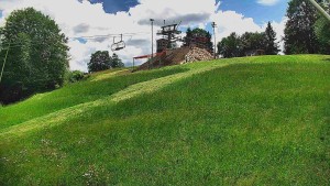 Skiareál Karolinka - Otočná kamera na sjezdovce - 12.6.2026 v 11:55 Skiareál Karolinka - Otočná kamera na sjezdovce - 12.6.2026 v 11:55