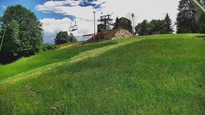 Skiareál Karolinka - Otočná kamera na sjezdovce - 12.6.2026 v 12:55 Skiareál Karolinka - Otočná kamera na sjezdovce - 12.6.2026 v 12:55