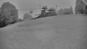 Skiareál Karolinka - Otočná kamera na sjezdovce - 13.6.2026 v 04:20 Skiareál Karolinka - Otočná kamera na sjezdovce - 13.6.2026 v 04:20